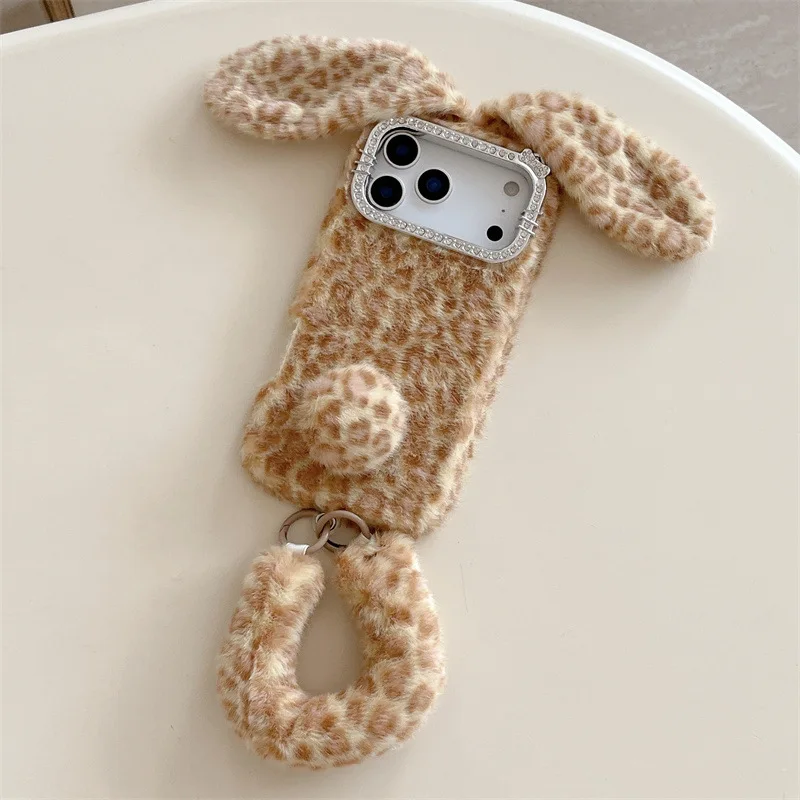 Funda de Peluche con Orejas de - Apple Iphone 15 reseña y precio